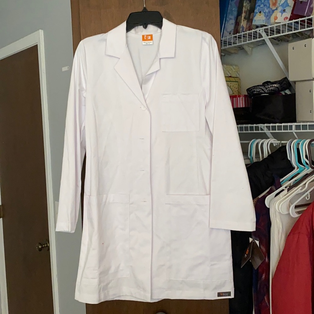 White lab coat. Barco.